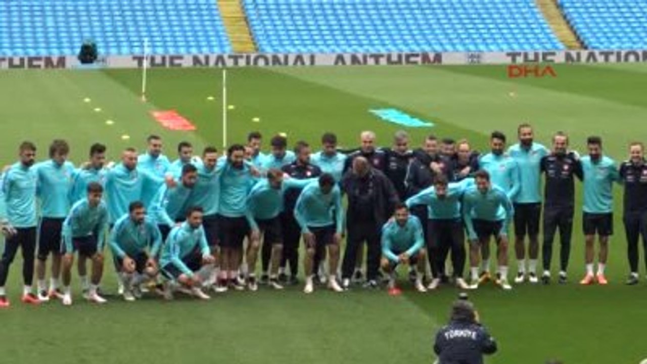 A Milli Takım, İngiltere Maçının Hazırlıklarını Tamamladı