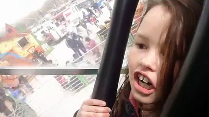 ---Girl Freaks Out on Scary