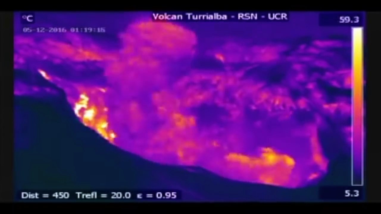 Images impressionnantes de l'éruption du Turrialba Costa Rica 12 mai 2016