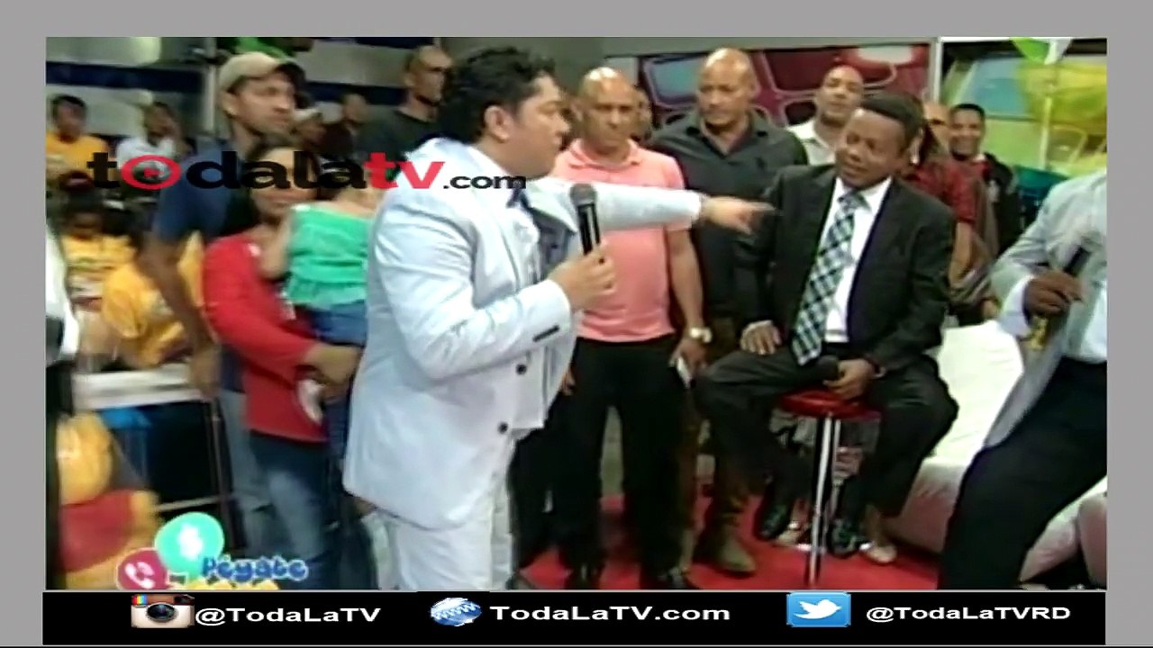 El Pacha suspendió a compañero del programa por hablar mal de un amigo.- Pegate y Gana con El Pacha- video