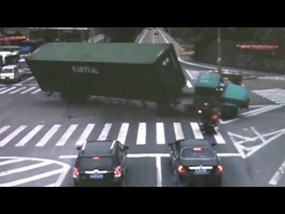Truck Crash Compilation-Truck Crashes 2016-Funny Whatsapp Video | WhatsApp Video Funny | Funny Fails | Viral Video