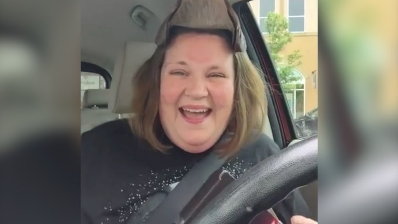 'Chewbacca Lady' becomes Internet famous for all the right reasons