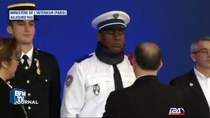 Voiture de police incendiée, le police décoré par  Cazeneuve