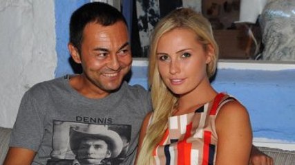 Serdar Ortaç Annesini de Kızdırdı: Karın Genç ve Güzel Sonra Üzülürsün