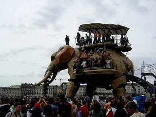 Eléphant Ile de Nantes (juin 2007)