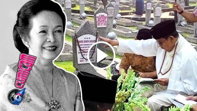Nyekar, Habibie Tuangkan Rindu untuk Almh. Ainun - Cumicam 22 Mei 2016