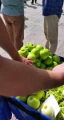 incredible way of cutting apples