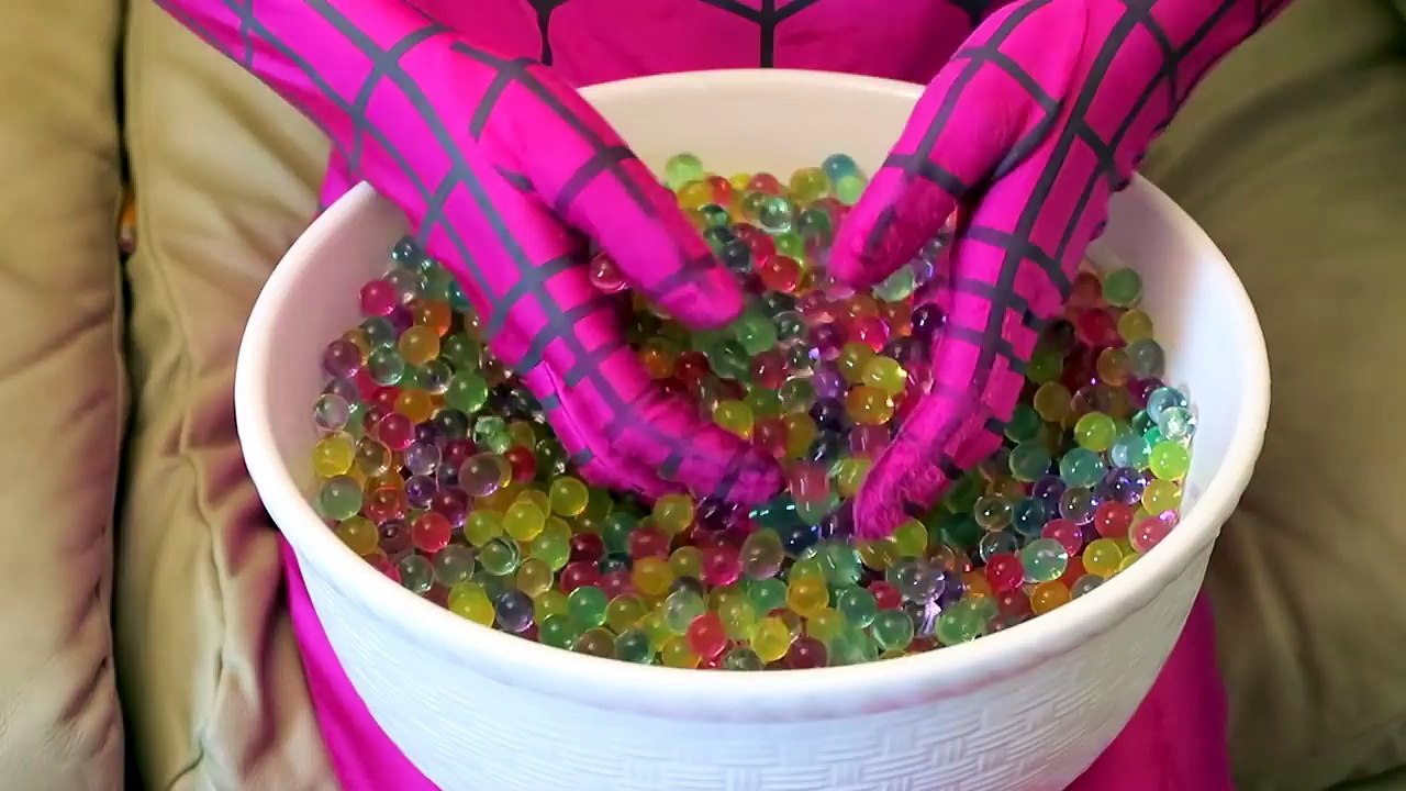 Spiderman vs Venom vs Joker vs Spidergirl - Baby Superheroes! - w_ Frozen Elsa - Funny Superheroes