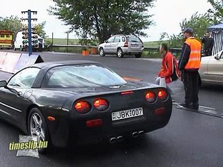 Mercedes S 600 Brabus Vs. Chevrolet Corvette