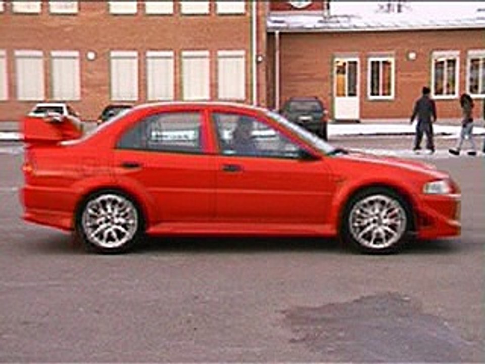 Mitsubishi Lancer EVO VII - BurnOut