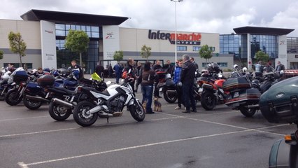 Départ de la balade moto solidaire pour Myla