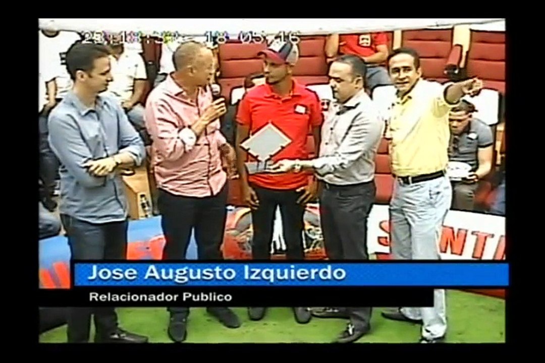 Reconocimiento Coliseo Santiago Miercoles 18-5-2016 a Wilson Bacilio, Lic. Victor Suarez y al Lic.Walter Musa por TECNO