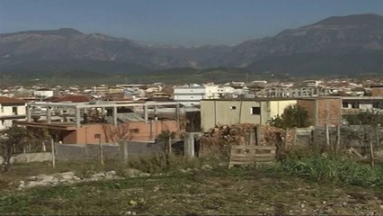 ABUZUAN ME 80 HA TOKE NE BREGDET,NE GJYQ DOSJA PER ISH KREUN E HIPOTEKES SE KAVAJES LAJM