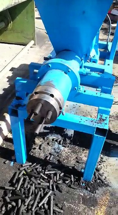PRES KÖMÜR MAKİNASI GÜNLÜK 2 TON KÖMÜR BASMA İMKANI 4 ÇIKIŞLI
