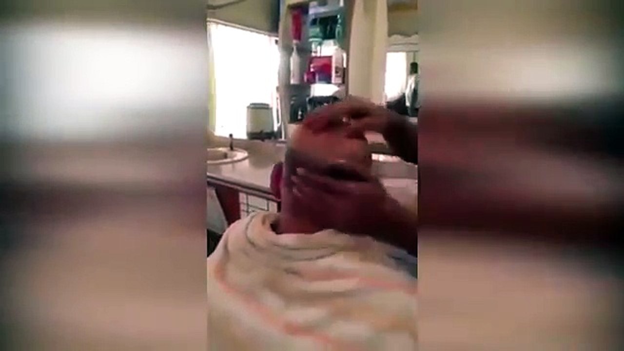 KELLERE MÜJDE. SAÇ ÇIKARAN MUCİZE MASAJI YAPTIRAN SAÇLARINA KAVUŞUYOR.