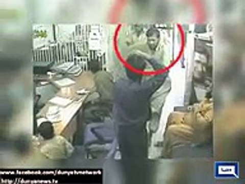Dunya News _ Dunya News obtains CCTV Footage of Bank robbery in Multan