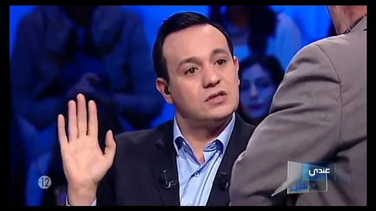 علاء الشابي يفقد أعصابه ضد زوجة أحد الضيوف في برنامج عندي ما نقلك ويرفض مصافحتها