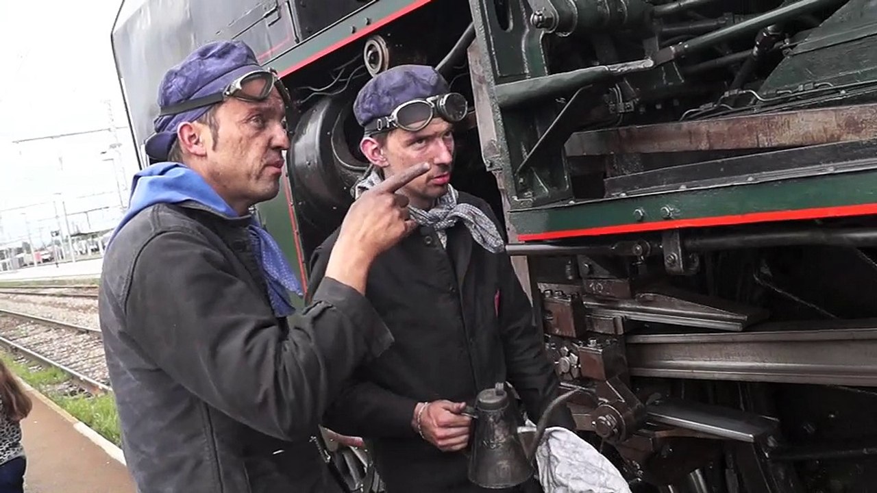 MÂCON-INFOS - La Locomotive 241.P.17 en gare de Mâcon-Ville