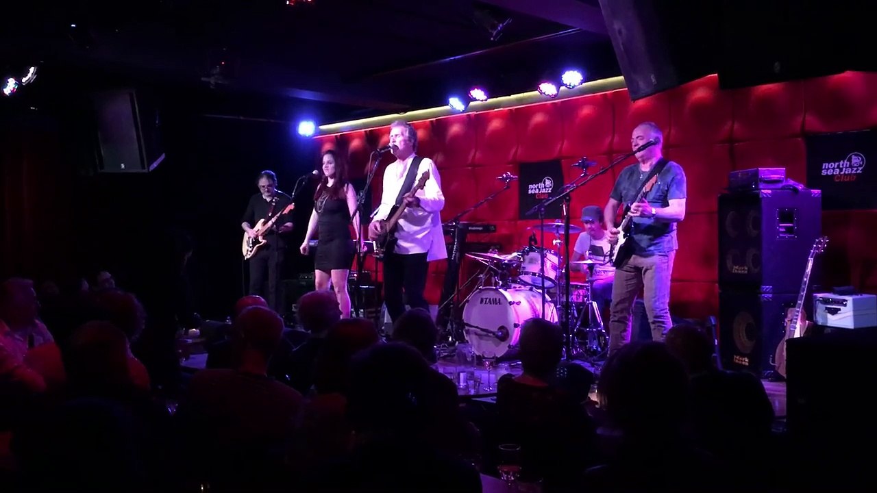 Sultans Of Swing - John Illsley (Dire Straits) North Sea Jazz Club Amsterdam (09-04-2016)