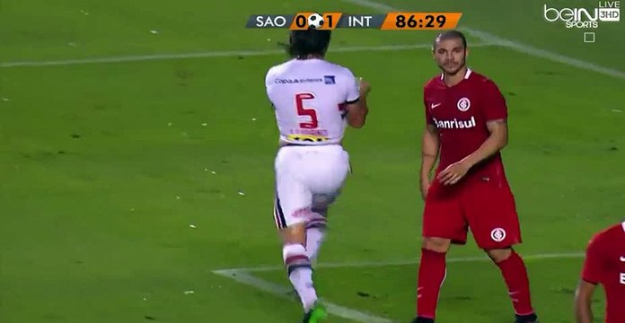 Diego Lugano y Sasha Goles - Sao Paulo Futebol Clube 1-2 Internacional (22/5/2016) - Campeonato Brasileiro Série A