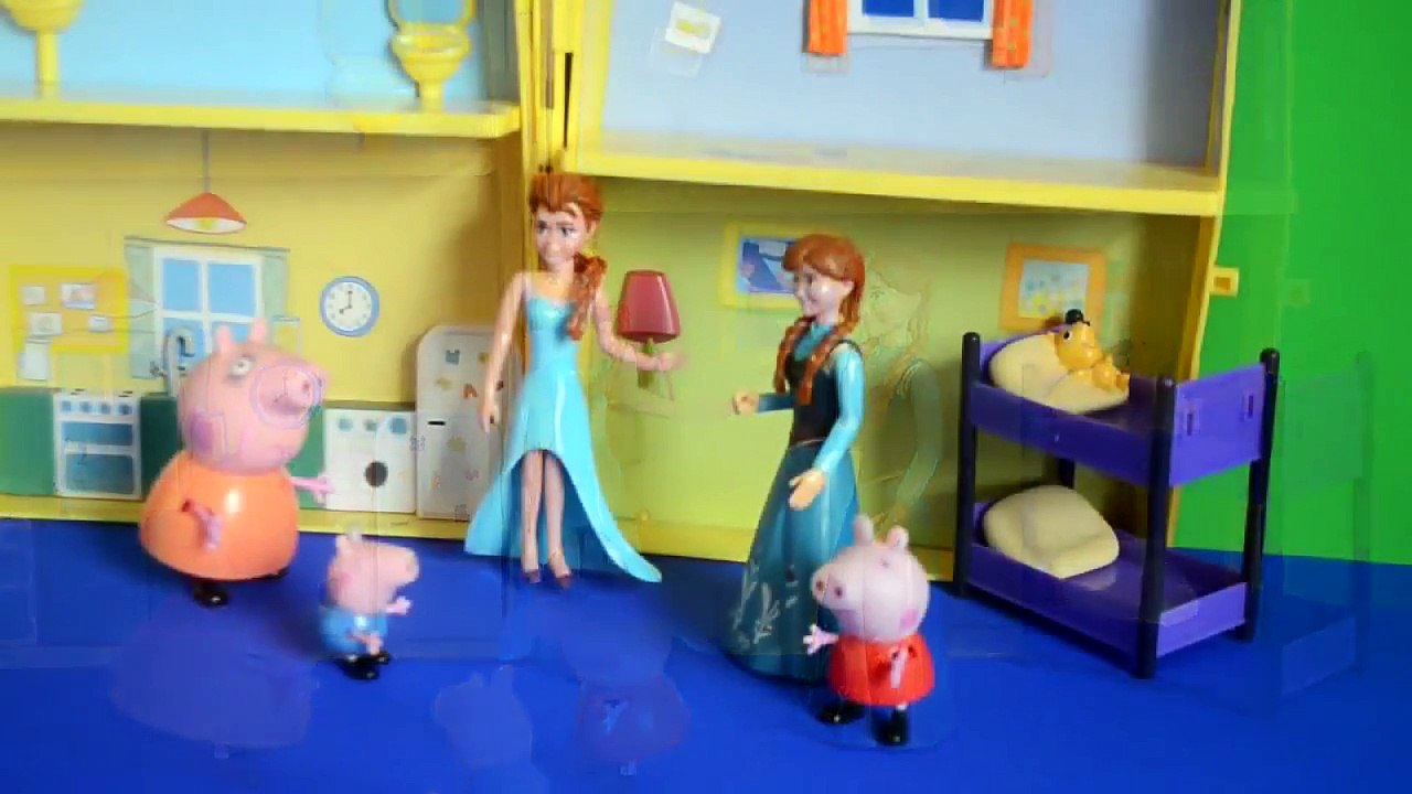 Frozen Elsa Anna Sleepover Peppa Pig play-doh Blankets Mammy pig Frozen toys