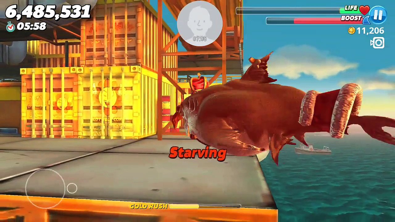 Hungry Shark World-Trying to beat my highscore in the Arabian Sea.