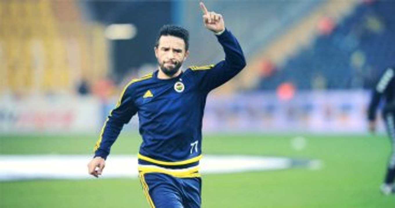 Gökhan Gönül, Fenerbahçe'den İmza Parası İstediği İçin Kriz Çıktı