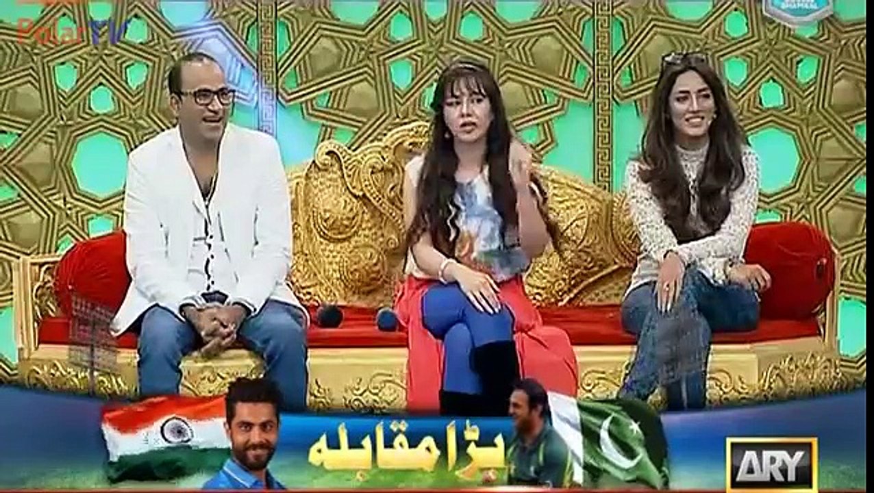 Rabi Pirzada Insulted by Umer Sahrif in LIVE Show