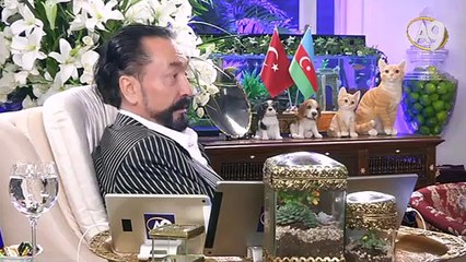 Allah, mallarınız ve çocuklarınız sizin için Allah'tan ve Allah rızası için hizmet etmekten daha kıymetli olmamalıdır diyor.