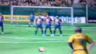 FIFA 09 PSP-GOLAZO DE ROBERTO CARLOS CON EL AMERICA