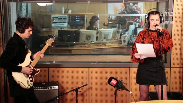 Dua Lipa - Love Yourself en Session Très Très Privée