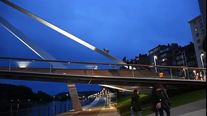 Jeux dangereux sur la nouvelle passerelle à Liège