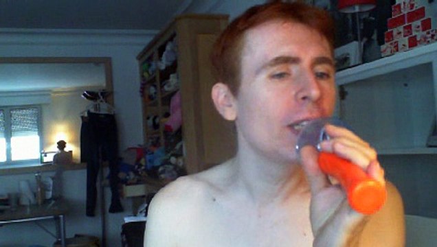 Wiwi égratigne prenons la vie de la Rue Kétanou