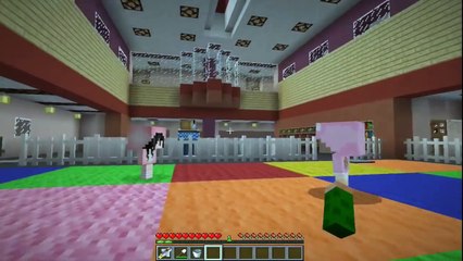 Minecraft School Daycare - BABY ESCAPES THE DAYCARE!