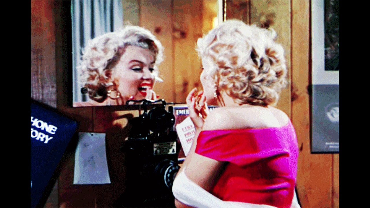 MARILYN MONROE FOREVER