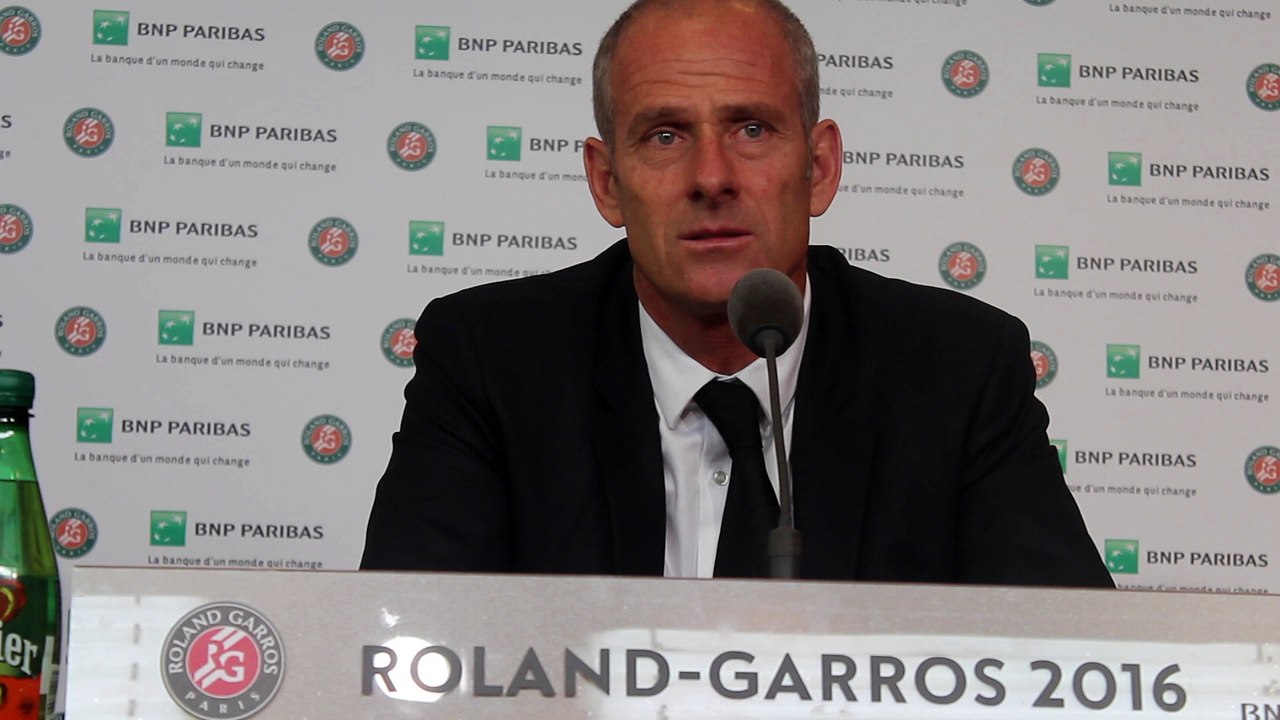 Roland-Garros 2016 - Guy Forget : "On serait pas mieux avec un toit à Roland-Garros ?"