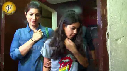 AKSHAY KUMAR WATCH MOVIE AT PVR JUHU WITH FAMILY SPOTTED