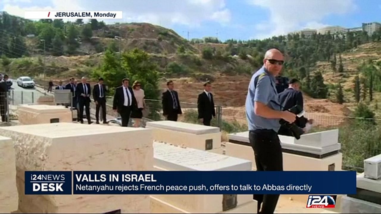 Netanyahu rejects French peace push, offers to talk to Abbas directly