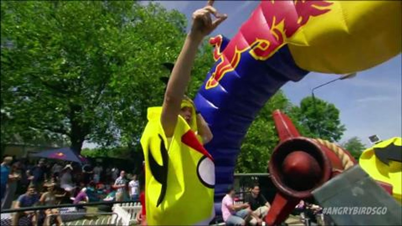 Was is Angry Birds Go!?