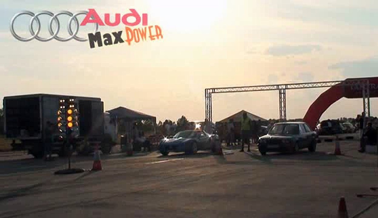 Opel Speedster Vs. BMW E30 With E34 M5 Motor