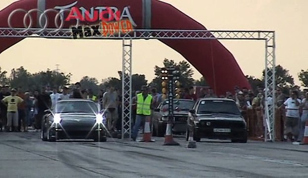 Porsche 997 Techart Turbo Vs. BMW E30 With E34 M5 Motor