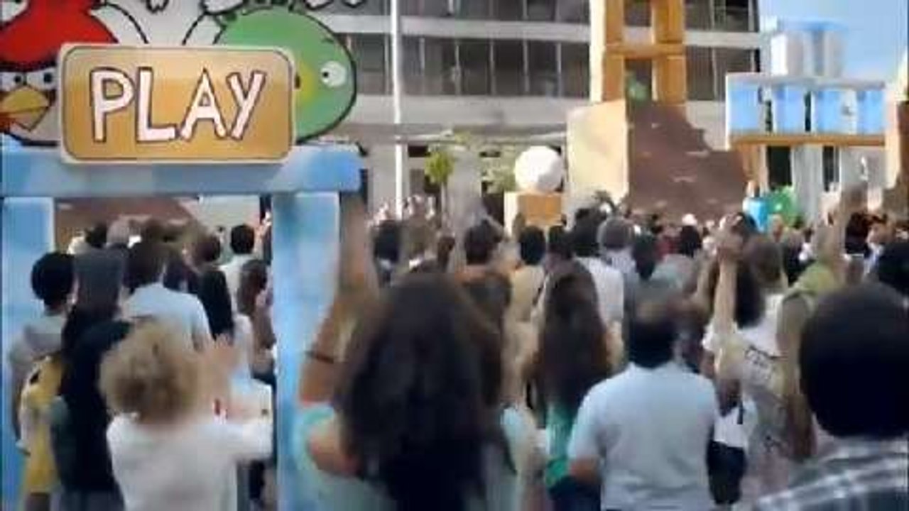 Lebensgroße Angry Birds in Barcelona