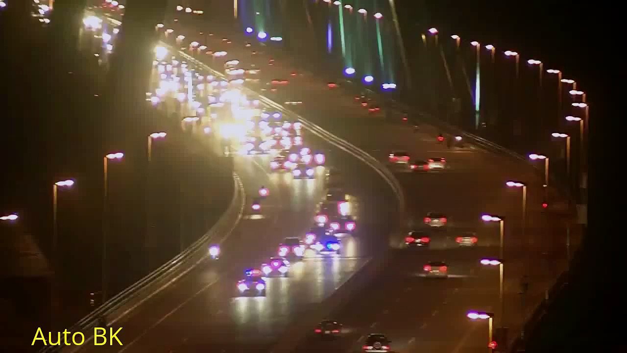 ★Đoàn xe hộ tống Tổng thống Mỹ Barack Obama tối 22-5 -- CSGT hộ tống Barack Obama