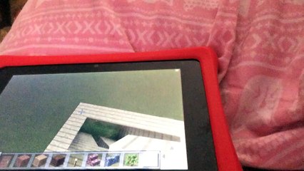 Playing minecraft pe on my brothers pad episode1