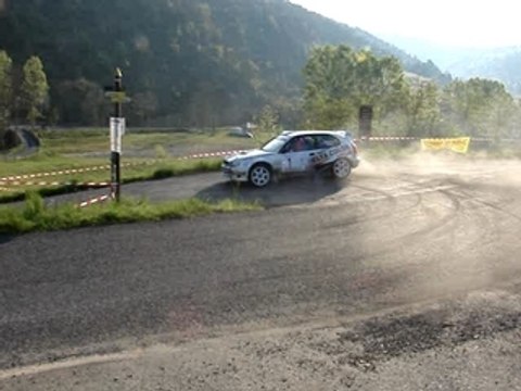 épingle au frein à main