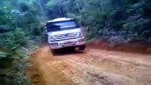 Caminhão de Madeira Subindo Serra Na FORÇA. SERÁ QUEM TEM PRESSÃO!!