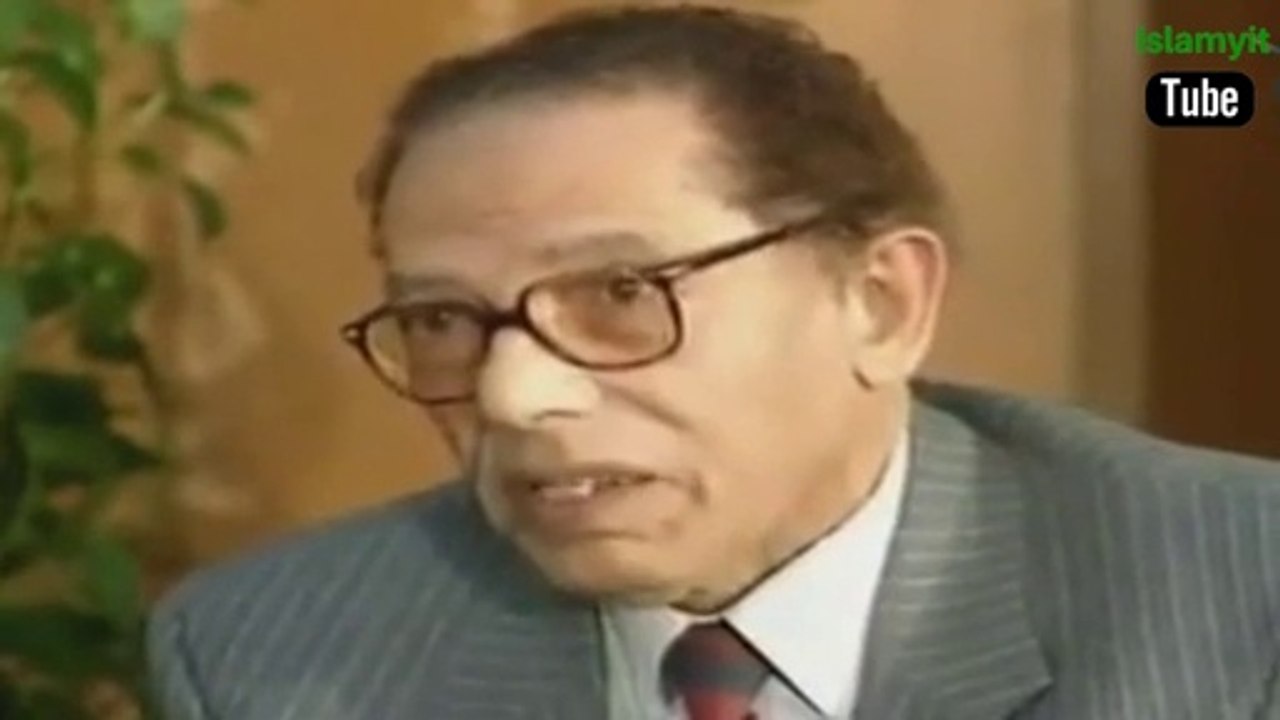فيديو رائع للدكتور مصطفي محمود - هقابل ربنا بشوية كلام ؟