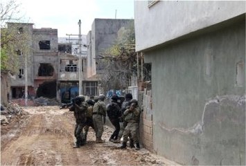 Nusaybin'de Saldırı: 1'i Ağır, 4 Asker Yaralandı