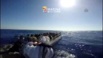 İtalyan Güvenlik Güçleri Binin Üzerinde Sığınmacıyı Akdeniz'de Kurtardı