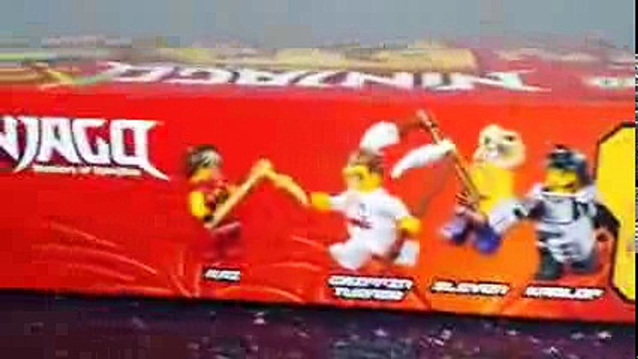 UNBOXING Lego Ninjago Dojo Showdown 70756_3